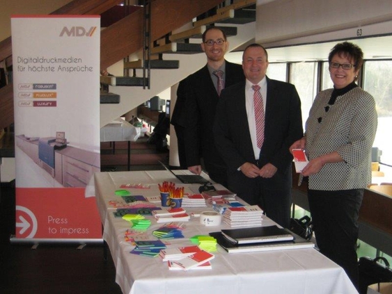 Asesoramiento competente en el puesto de información de MDV 